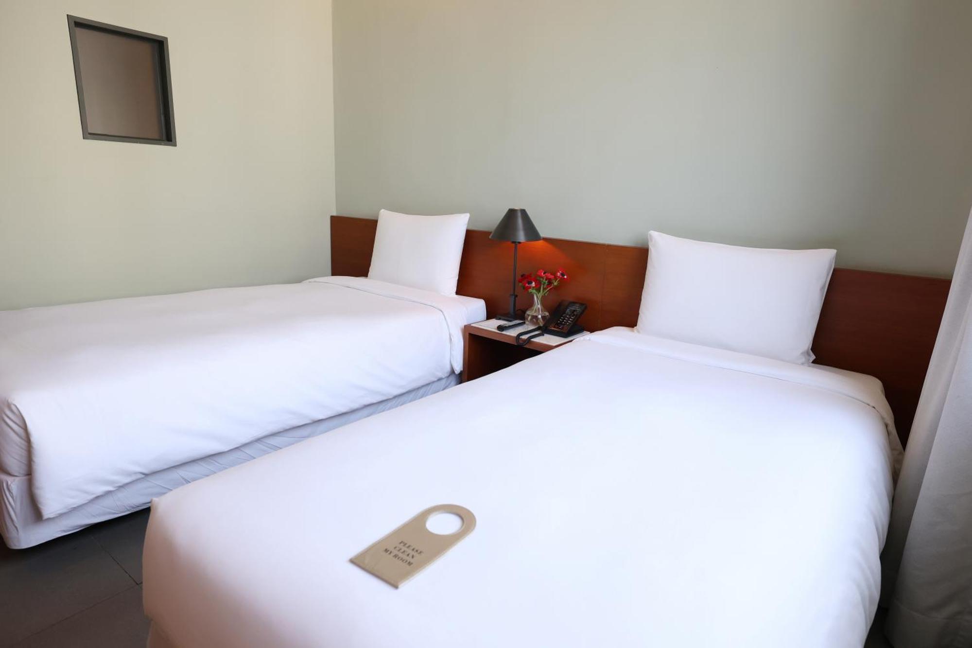 Shinshin Myeongdong Hotel 3*